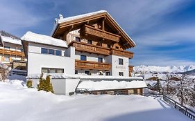 Dorfblick Fiss - Apartments & Rooms